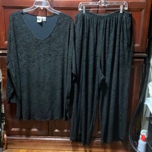 Kathryn Deene vintage plus size 26/28 Black Textured Lounge Set
